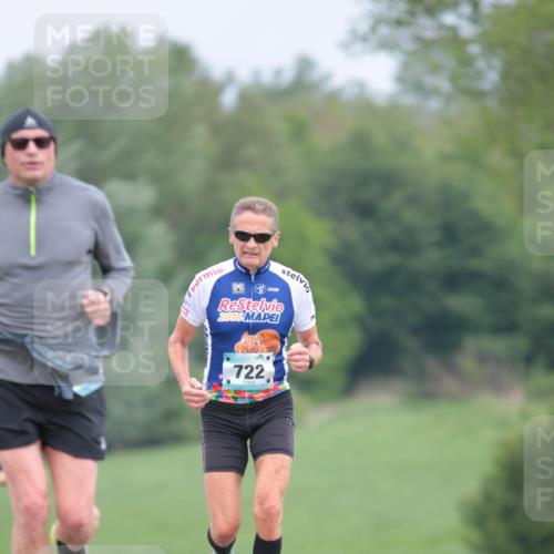 05.05.2024 - 7. Wedeler Halbmarathon H.Heesch http://msf.ph/oto/6223253 05.05.2024 11:11:16 Laufen 2016, 722 meine-sportfotos.de