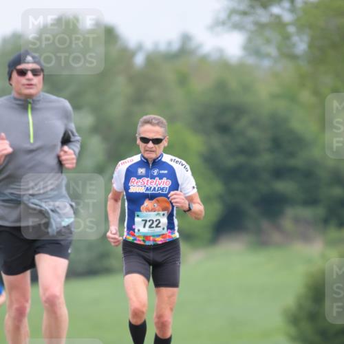05.05.2024 - 7. Wedeler Halbmarathon H.Heesch http://msf.ph/oto/6223254 05.05.2024 11:11:16 Laufen 2016, 722 meine-sportfotos.de