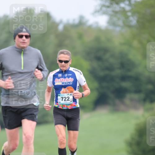 05.05.2024 - 7. Wedeler Halbmarathon H.Heesch http://msf.ph/oto/6223256 05.05.2024 11:11:17 Laufen 2016, 722 meine-sportfotos.de