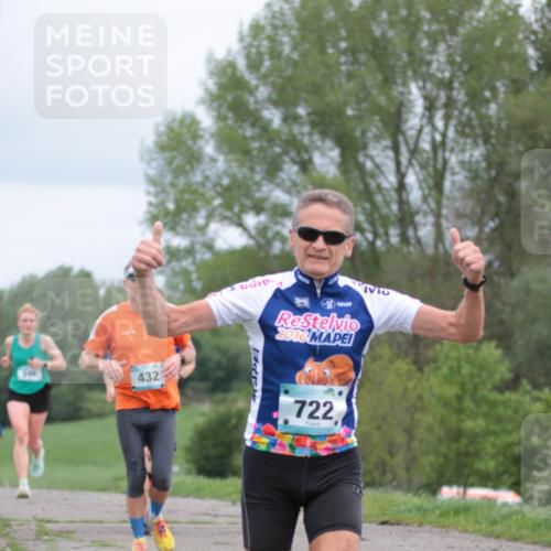 05.05.2024 - 7. Wedeler Halbmarathon H.Heesch http://msf.ph/oto/6223304 05.05.2024 11:11:23 Laufen 432, 2016, 722 meine-sportfotos.de