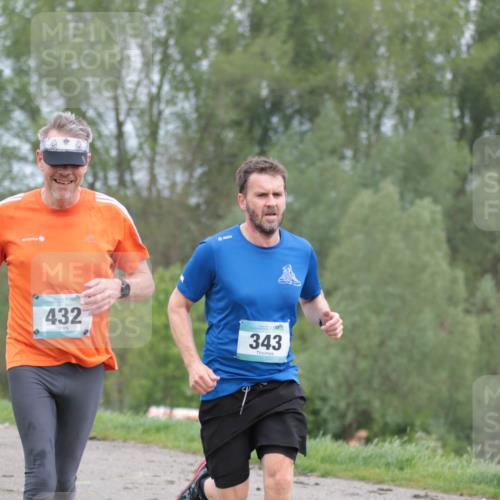 05.05.2024 - 7. Wedeler Halbmarathon H.Heesch http://msf.ph/oto/6223340 05.05.2024 11:11:25 Laufen 432, 343 meine-sportfotos.de