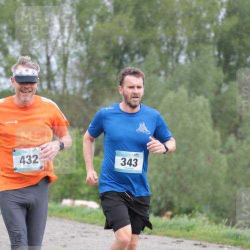 05.05.2024 - 7. Wedeler Halbmarathon H.Heesch http://msf.ph/oto/6223341 05.05.2024 11:11:25 Laufen 432, 343 meine-sportfotos.de