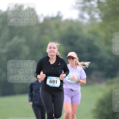 05.05.2024 - 7. Wedeler Halbmarathon H.Heesch http://msf.ph/oto/6223353 05.05.2024 11:19:50 Laufen 691, 49 meine-sportfotos.de