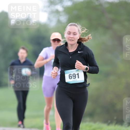 05.05.2024 - 7. Wedeler Halbmarathon H.Heesch http://msf.ph/oto/6223367 05.05.2024 11:19:52 Laufen 691 meine-sportfotos.de