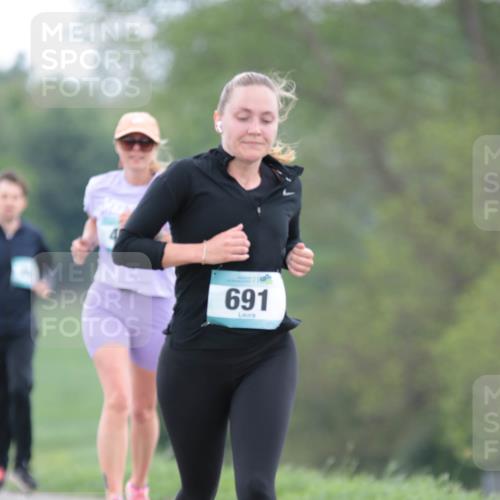 05.05.2024 - 7. Wedeler Halbmarathon H.Heesch http://msf.ph/oto/6223371 05.05.2024 11:19:53 Laufen 691 meine-sportfotos.de