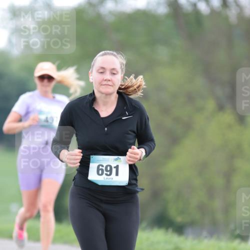 05.05.2024 - 7. Wedeler Halbmarathon H.Heesch http://msf.ph/oto/6223375 05.05.2024 11:19:53 Laufen 156, 691 meine-sportfotos.de
