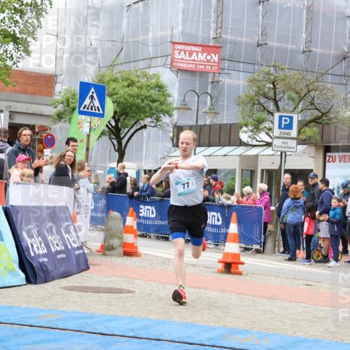 05.05.2024 - 7. Wedeler Halbmarathon Strokosch-Dieckow http://msf.ph/oto/6223384 05.05.2024 11:22:12 Ziel 77, 794 meine-sportfotos.de