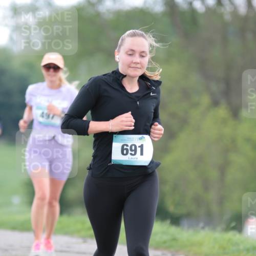 05.05.2024 - 7. Wedeler Halbmarathon H.Heesch http://msf.ph/oto/6223386 05.05.2024 11:19:53 Laufen 497, 691 meine-sportfotos.de