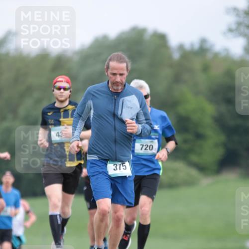 05.05.2024 - 7. Wedeler Halbmarathon H.Heesch http://msf.ph/oto/6223399 05.05.2024 11:11:29 Laufen 375, 720 meine-sportfotos.de