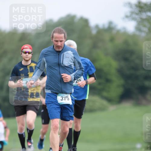 05.05.2024 - 7. Wedeler Halbmarathon H.Heesch http://msf.ph/oto/6223401 05.05.2024 11:11:30 Laufen 375, 720 meine-sportfotos.de