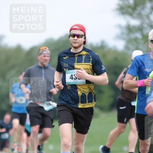 05.05.2024 - 7. Wedeler Halbmarathon H.Heesch http://msf.ph/oto/6223425 05.05.2024 11:11:33 Laufen 74, 22, 43 meine-sportfotos.de