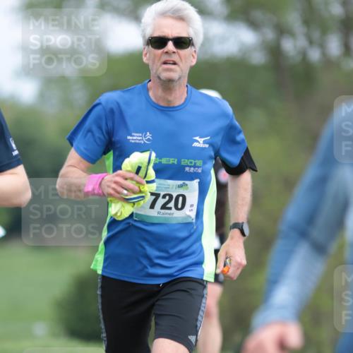 05.05.2024 - 7. Wedeler Halbmarathon H.Heesch http://msf.ph/oto/6223440 05.05.2024 11:11:35 Laufen 2016, 96, 720 meine-sportfotos.de