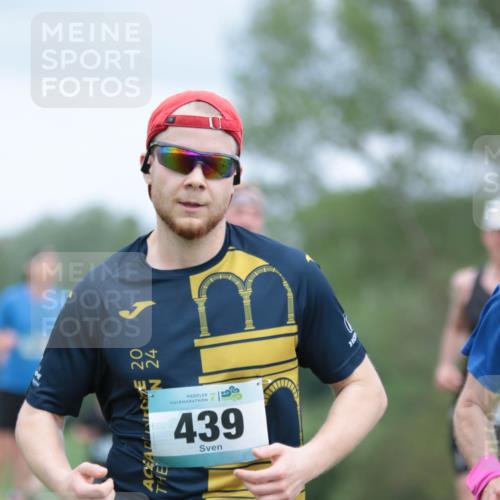 05.05.2024 - 7. Wedeler Halbmarathon H.Heesch http://msf.ph/oto/6223447 05.05.2024 11:11:36 Laufen 20, 56, 439 meine-sportfotos.de