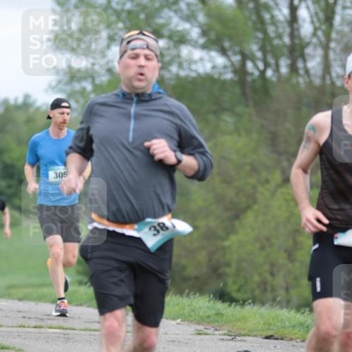 05.05.2024 - 7. Wedeler Halbmarathon H.Heesch http://msf.ph/oto/6223453 05.05.2024 11:11:37 Laufen 305, 38 meine-sportfotos.de