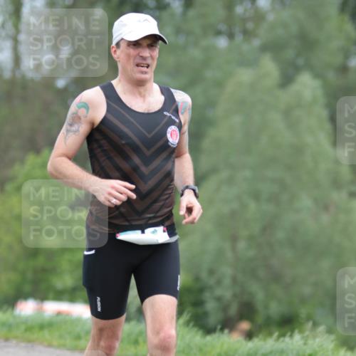 05.05.2024 - 7. Wedeler Halbmarathon H.Heesch http://msf.ph/oto/6223454 05.05.2024 11:11:37 Laufen  meine-sportfotos.de