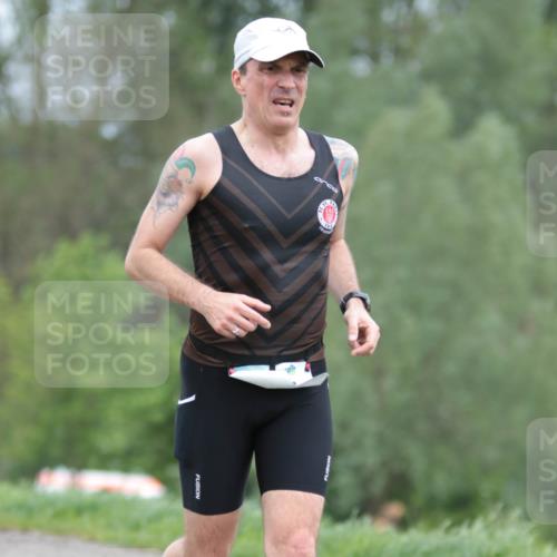 05.05.2024 - 7. Wedeler Halbmarathon H.Heesch http://msf.ph/oto/6223455 05.05.2024 11:11:37 Laufen  meine-sportfotos.de