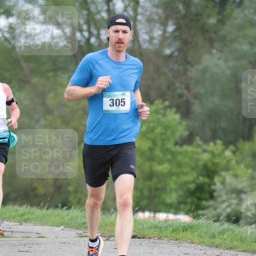 05.05.2024 - 7. Wedeler Halbmarathon H.Heesch http://msf.ph/oto/6223464 05.05.2024 11:11:39 Laufen 305 meine-sportfotos.de