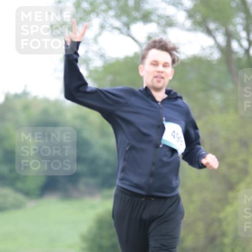 05.05.2024 - 7. Wedeler Halbmarathon H.Heesch http://msf.ph/oto/6223504 05.05.2024 11:19:58 Laufen 49 meine-sportfotos.de