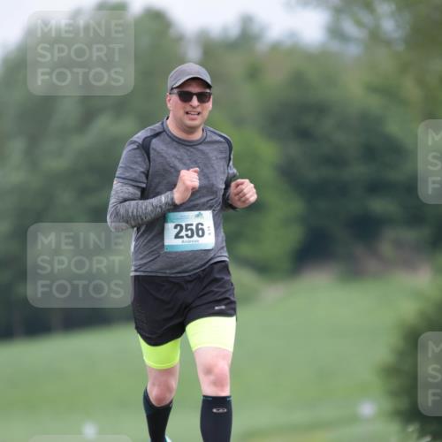 05.05.2024 - 7. Wedeler Halbmarathon H.Heesch http://msf.ph/oto/6223523 05.05.2024 11:12:25 Laufen 256 meine-sportfotos.de