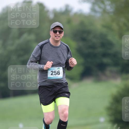 05.05.2024 - 7. Wedeler Halbmarathon H.Heesch http://msf.ph/oto/6223524 05.05.2024 11:12:25 Laufen 256 meine-sportfotos.de