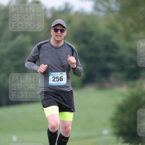 05.05.2024 - 7. Wedeler Halbmarathon H.Heesch http://msf.ph/oto/6223525 05.05.2024 11:12:25 Laufen 256 meine-sportfotos.de