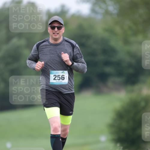 05.05.2024 - 7. Wedeler Halbmarathon H.Heesch http://msf.ph/oto/6223526 05.05.2024 11:12:25 Laufen 256 meine-sportfotos.de