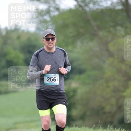 05.05.2024 - 7. Wedeler Halbmarathon H.Heesch http://msf.ph/oto/6223538 05.05.2024 11:12:26 Laufen 256, 4 meine-sportfotos.de