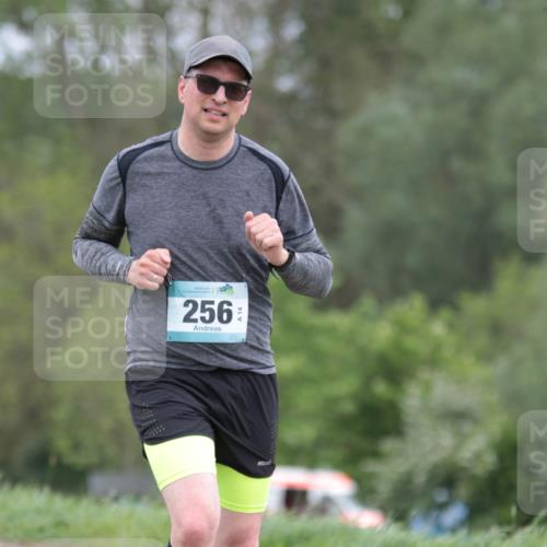 05.05.2024 - 7. Wedeler Halbmarathon H.Heesch http://msf.ph/oto/6223552 05.05.2024 11:12:28 Laufen 256 meine-sportfotos.de
