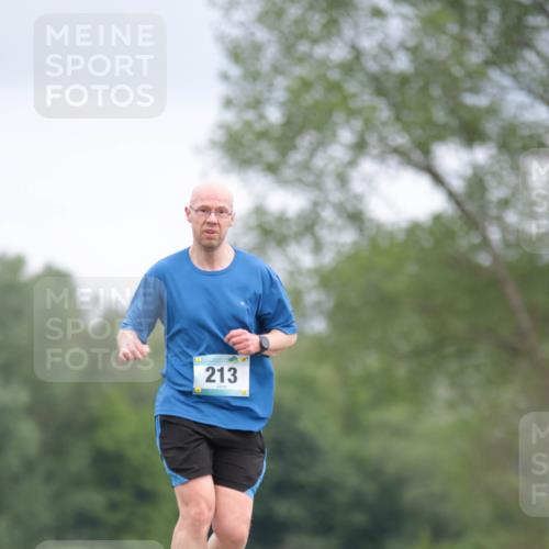 05.05.2024 - 7. Wedeler Halbmarathon H.Heesch http://msf.ph/oto/6223559 05.05.2024 11:12:40 Laufen 213 meine-sportfotos.de