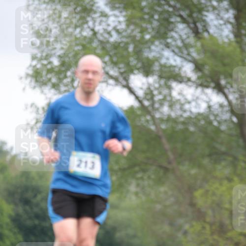 05.05.2024 - 7. Wedeler Halbmarathon H.Heesch http://msf.ph/oto/6223566 05.05.2024 11:12:41 Laufen 213 meine-sportfotos.de