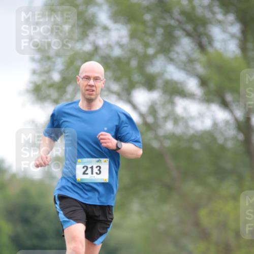05.05.2024 - 7. Wedeler Halbmarathon H.Heesch http://msf.ph/oto/6223567 05.05.2024 11:12:42 Laufen 213 meine-sportfotos.de
