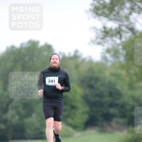 05.05.2024 - 7. Wedeler Halbmarathon H.Heesch http://msf.ph/oto/6223584 05.05.2024 11:12:51 Laufen 241 meine-sportfotos.de