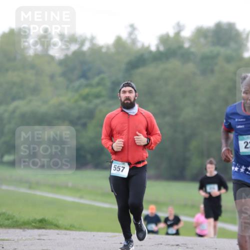 05.05.2024 - 7. Wedeler Halbmarathon H.Heesch http://msf.ph/oto/6223635 05.05.2024 11:20:15 Laufen 557, 22 meine-sportfotos.de
