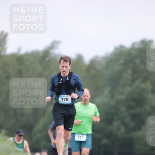 05.05.2024 - 7. Wedeler Halbmarathon H.Heesch http://msf.ph/oto/6223654 05.05.2024 11:12:58 Laufen 778, 711 meine-sportfotos.de