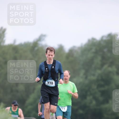05.05.2024 - 7. Wedeler Halbmarathon H.Heesch http://msf.ph/oto/6223655 05.05.2024 11:12:58 Laufen 778, 711 meine-sportfotos.de