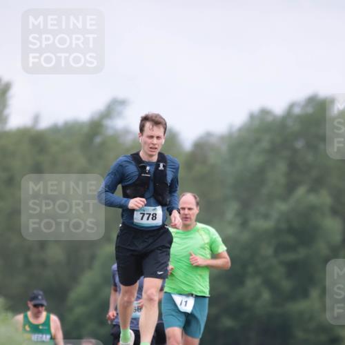 05.05.2024 - 7. Wedeler Halbmarathon H.Heesch http://msf.ph/oto/6223657 05.05.2024 11:12:59 Laufen 778, 11 meine-sportfotos.de