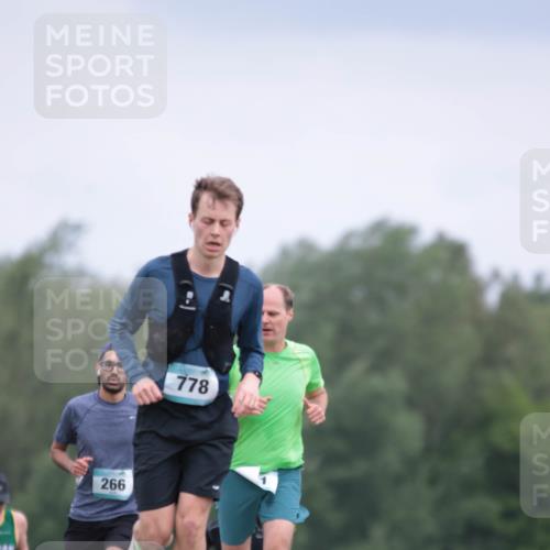 05.05.2024 - 7. Wedeler Halbmarathon H.Heesch http://msf.ph/oto/6223667 05.05.2024 11:13:00 Laufen 266, 778 meine-sportfotos.de