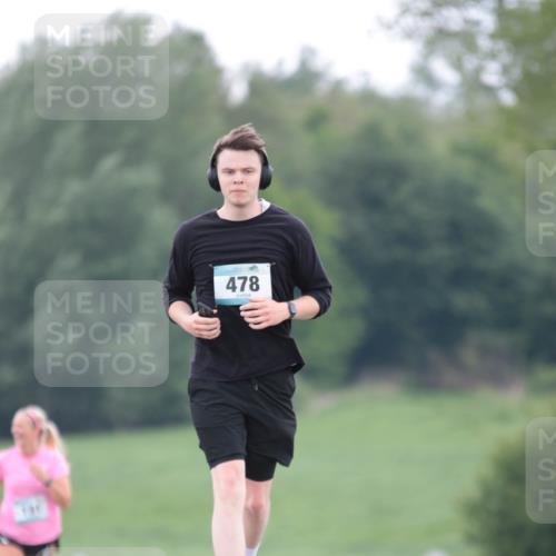 05.05.2024 - 7. Wedeler Halbmarathon H.Heesch http://msf.ph/oto/6223668 05.05.2024 11:20:22 Laufen 478 meine-sportfotos.de