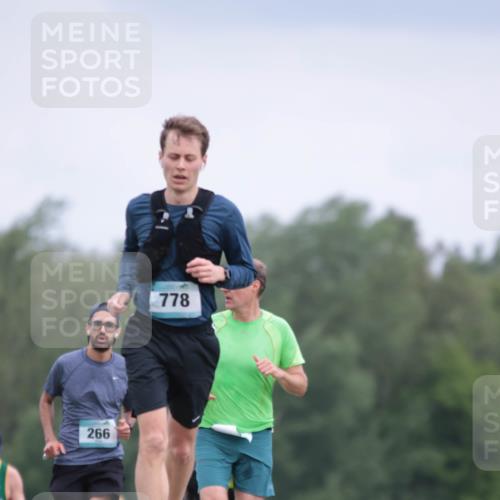 05.05.2024 - 7. Wedeler Halbmarathon H.Heesch http://msf.ph/oto/6223671 05.05.2024 11:13:01 Laufen 266, 778 meine-sportfotos.de