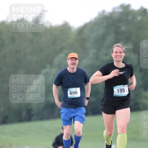05.05.2024 - 7. Wedeler Halbmarathon H.Heesch http://msf.ph/oto/6223696 05.05.2024 11:20:28 Laufen 696, 195 meine-sportfotos.de
