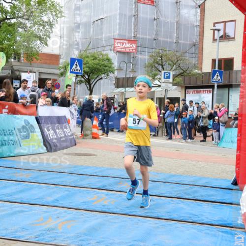 05.05.2024 - 7. Wedeler Halbmarathon Strokosch-Dieckow http://msf.ph/oto/6223703 05.05.2024 11:22:39 Ziel 57 meine-sportfotos.de