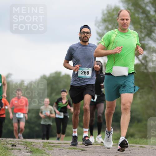 05.05.2024 - 7. Wedeler Halbmarathon H.Heesch http://msf.ph/oto/6223713 05.05.2024 11:13:06 Laufen 266 meine-sportfotos.de