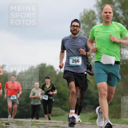 05.05.2024 - 7. Wedeler Halbmarathon H.Heesch http://msf.ph/oto/6223716 05.05.2024 11:13:07 Laufen 77, 266, 436 meine-sportfotos.de