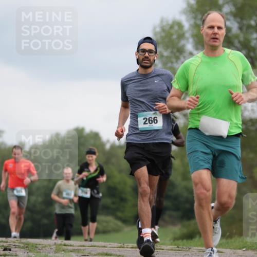 05.05.2024 - 7. Wedeler Halbmarathon H.Heesch http://msf.ph/oto/6223717 05.05.2024 11:13:07 Laufen 266, 830 meine-sportfotos.de