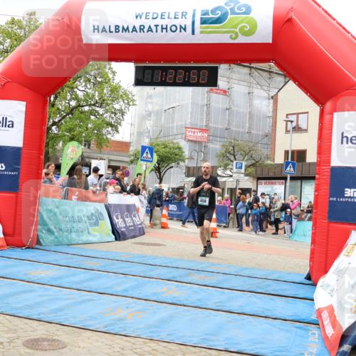 05.05.2024 - 7. Wedeler Halbmarathon Strokosch-Dieckow http://msf.ph/oto/6223749 05.05.2024 11:22:49 Ziel 458 meine-sportfotos.de