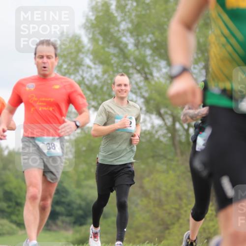05.05.2024 - 7. Wedeler Halbmarathon H.Heesch http://msf.ph/oto/6223752 05.05.2024 11:13:12 Laufen 38 meine-sportfotos.de