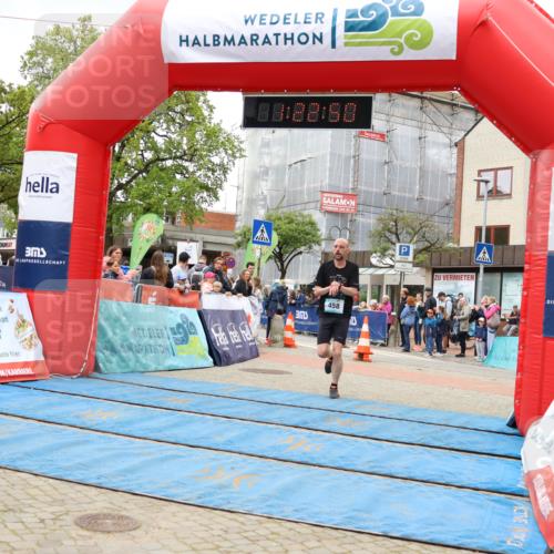 05.05.2024 - 7. Wedeler Halbmarathon Strokosch-Dieckow http://msf.ph/oto/6223761 05.05.2024 11:22:49 Ziel 458 meine-sportfotos.de