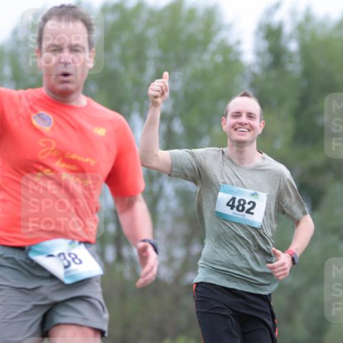 05.05.2024 - 7. Wedeler Halbmarathon H.Heesch http://msf.ph/oto/6223804 05.05.2024 11:13:14 Laufen 38, 482 meine-sportfotos.de