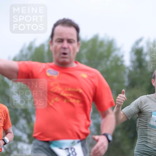 05.05.2024 - 7. Wedeler Halbmarathon H.Heesch http://msf.ph/oto/6223808 05.05.2024 11:13:15 Laufen 38, 56, 482 meine-sportfotos.de