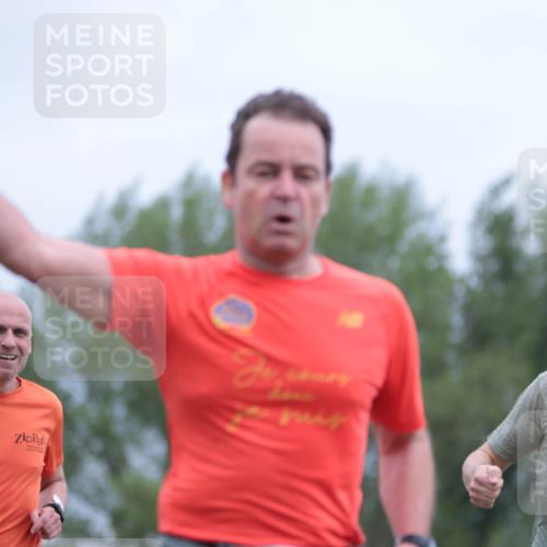 05.05.2024 - 7. Wedeler Halbmarathon H.Heesch http://msf.ph/oto/6223809 05.05.2024 11:13:15 Laufen 96, 482 meine-sportfotos.de